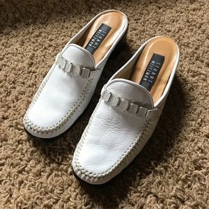 VINTAGE Quiet Luxury Style Stuart Weitzman White Leather Loafer Mules - 7.5